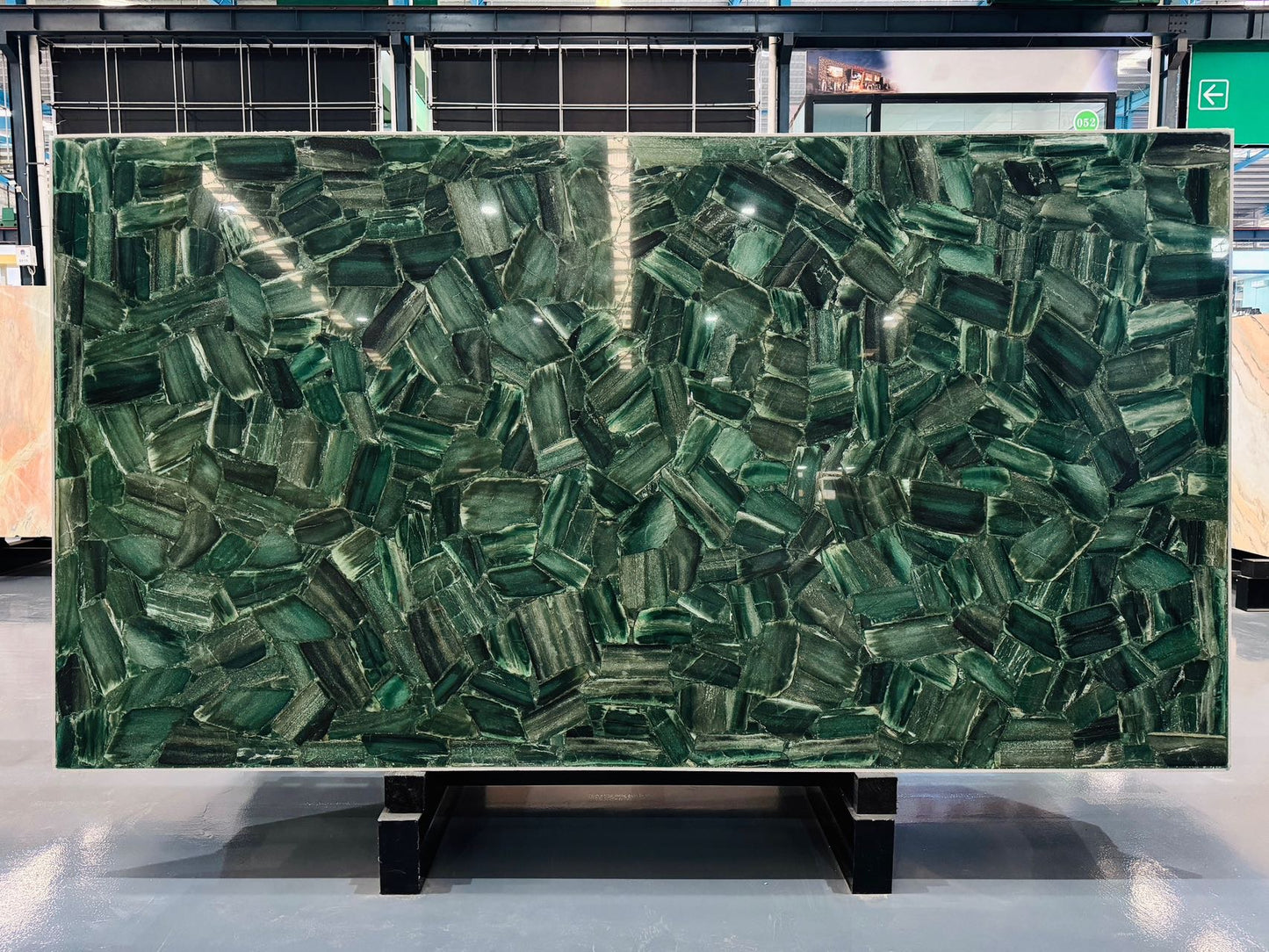 GREEN JADEITE-01