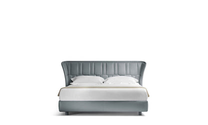 Bed POLTRONA FRAU Lola Darling
